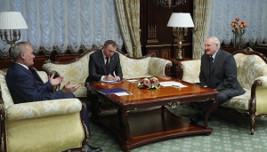 Лукашенко назвал международным скандалом отзыв посла Словакии за участие в параде 9 мая