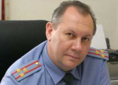 Глава пресс-службы ГУВД Москвы свел татуировку на пальце