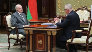 Лукашенко министру Карпенко: дети должны быть одинаковыми