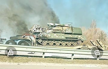 Появились кадры с еще одной колонной российских танков, уничтоженной «Джавелинами»