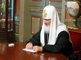 Блогеры добились замены фотографии Кирилла на сайте Московского патриархата