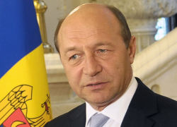 Президент Румынии хочет принять гражданство Молдовы