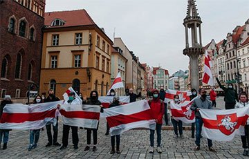 Белорусы Вроцлава вышли на акцию солидарности