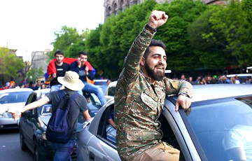 Фоторепортаж: Как армяне празднуют свою победу