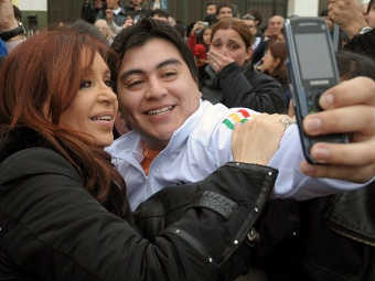 Аргентинские СМИ объявили о переизбрании Кристины де Киршнер