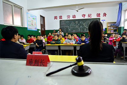 Китайские родители возмутились секспросвету в начальной школе