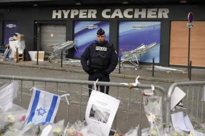 Задержаны четверо подозреваемых по делу о терактах в Париже