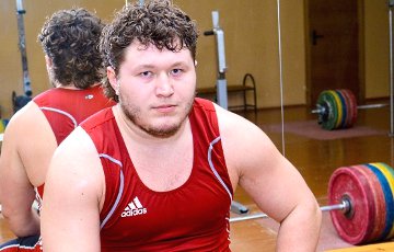 Белорусский тяжелоатлет Арямнов намерен возобновить карьеру
