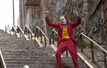 Исполнитель роли Джокера вышел на протест в Вашингтоне