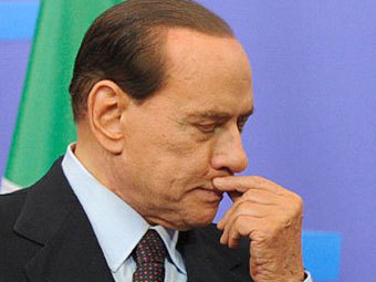 Суд отказался отложить дело против Берлускони