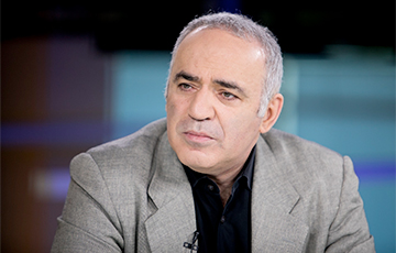 Гарри Каспаров - о выборах в Украине: Молчать и завидовать