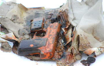 Фотофакт: На дне Комсомольского озера дайвер-любитель нашел пистолет