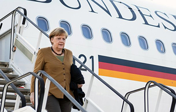 Ангела Меркель полетит на саммит G20 обычным рейсом