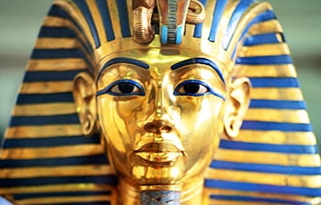 Ученые выяснили, кому на самом деле принадлежала золотая маска Тутанхамона