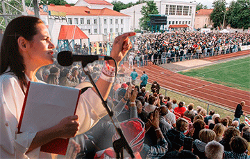 Стадионы – вот где сегодня делается белорусская политика