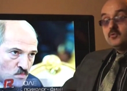 РЕН ТВ: Старая болезнь Лукашенко — мозаичная психопатия (Видео)