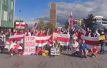 Белоруски Нидерландов провели акцию солидарности #GoGirl в Эйндховене