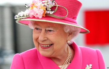 К годовщине коронации Елизаветы II в Британии выпустили килограммовую серебряную монету