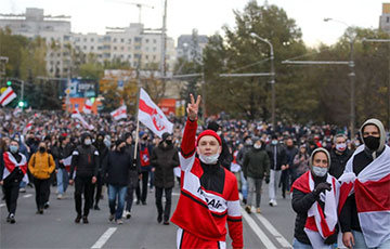 Партизанский марш завершился на улице Малинина