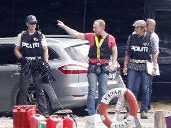 Норвежский террорист Брейвик вернулся на место преступления