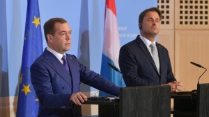 Медведев считает пока бессмысленными рассуждения об «общем» белорусско-российском рубле