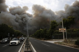 Лесные пожары в Греции унесли жизни 79 человек