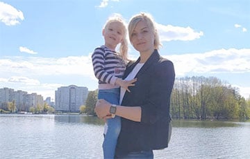 Вдове героя Беларуси Тарайковского налоговая выставила счет почти на $4,5 тысячи