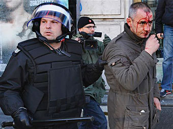 В Варшаве радикальные националисты подрались с полицией