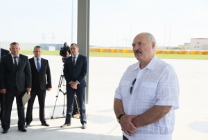 Лукашенко на МЗКТ предупредил, что может быть больно