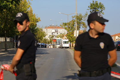 Турецкий суд приговорил журналистку WSJ к тюрьме за статью о курдах
