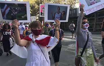 Белоруски вышли на Женский марш в Сан-Франциско