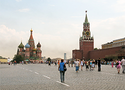 «Правый сектор»: В случае вторжения устроим революцию в Москве