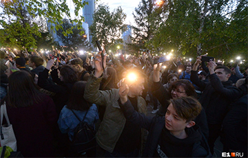 Победа: жители Екатеринбурга отстояли сквер