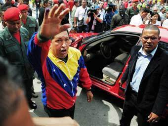 Чавес объяснил болезнью слабый результат на президентских выборах