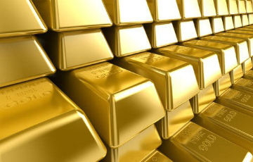 Экономист: В 21-м веке расплачиваться грузовиками золота - смешно и неудобно