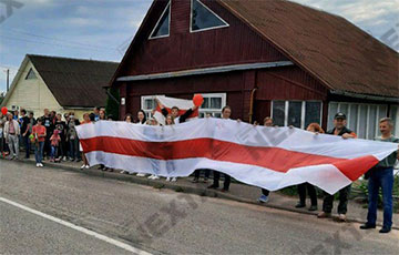 Жители Сморгони вышли на Марш народовластия