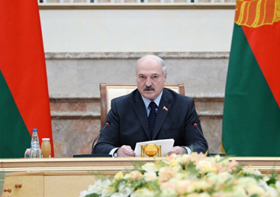 Лукашенко поручил ускорить решение визовых вопросов с Евросоюзом