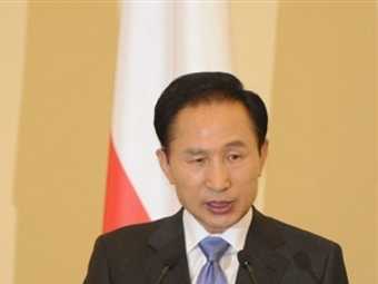 Президент Южной Кореи впервые принял дипломатов из КНДР