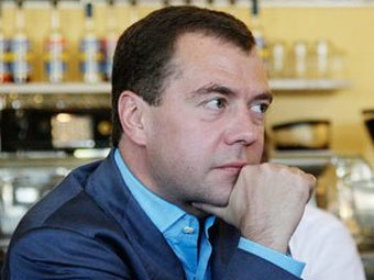 Медведев  "как активный пользователь" возмутился атаками на ЖЖ