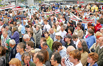 Конфликт на рынке в Гродно: предприниматели протестуют против роста цен на аренду