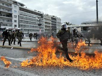 Национальная забастовка в Греции переросла в столкновения с полицией