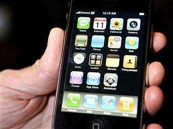Российских операторов связи обвинили в "неправильной" продаже iPhone 3G