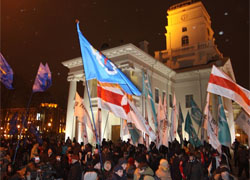 Санников и Некляев на площади Свободы:  «До встречи 19 декабря!» (Видео, фото)