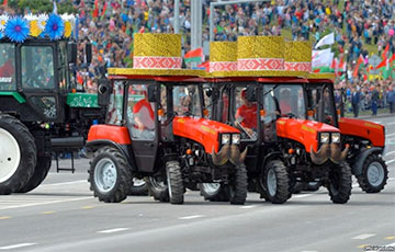 Лукашенко: Нам нужны суперкомбайн, суперавтомобиль и супертрактор