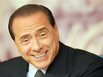 Итальянские таблоиды встали в очередь за фотографиями голого Берлускони