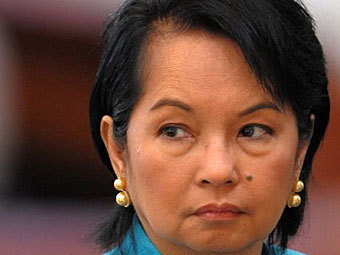 Экс-президента Филиппин задержали при попытке выехать за границу