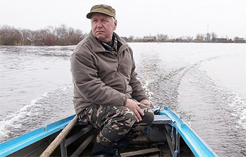 Как белорус живет один в затопленной деревне, отрезанной от мира