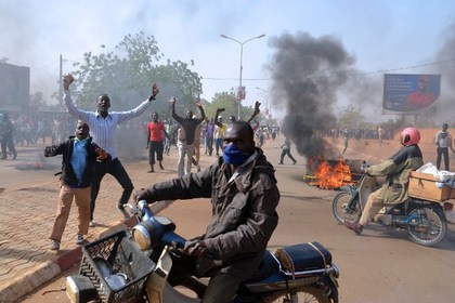 В Нигере протестующие против карикатур на пророка сожгли восемь церквей
