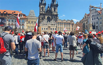 В Праге прошла массовая акция солидарности со свободной Беларусью