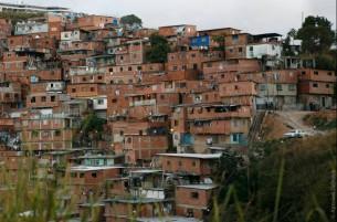 Министр архитектуры и строительства проинспектировал строительные объекты в Венесуэле